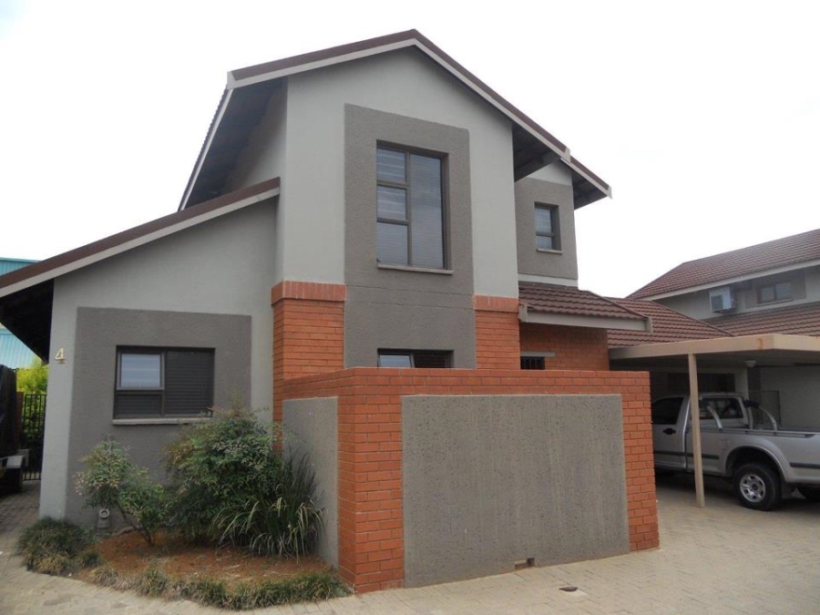 3 Bedroom Property for Sale in Universitas Free State